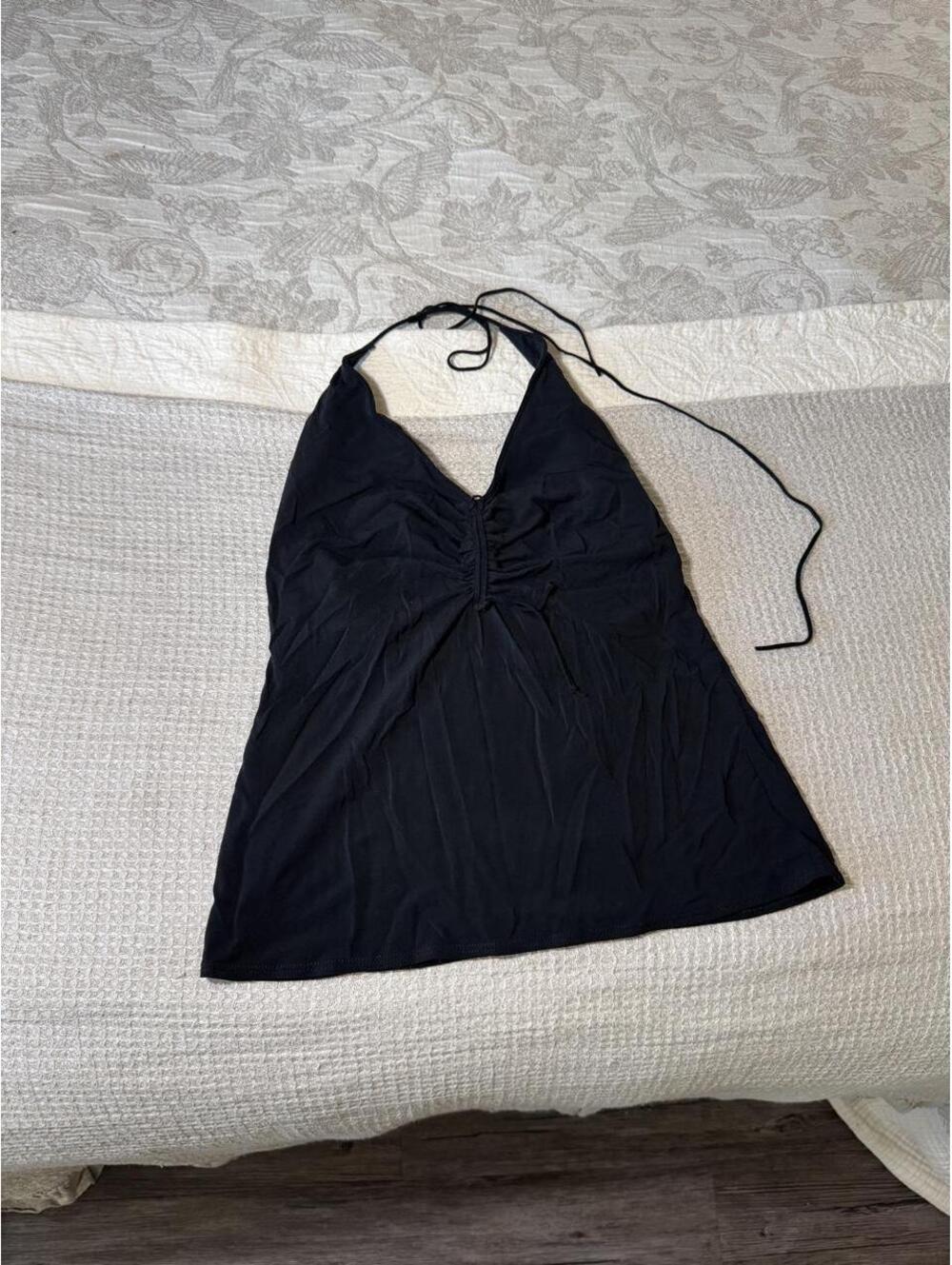 y2k max studio halter top in black